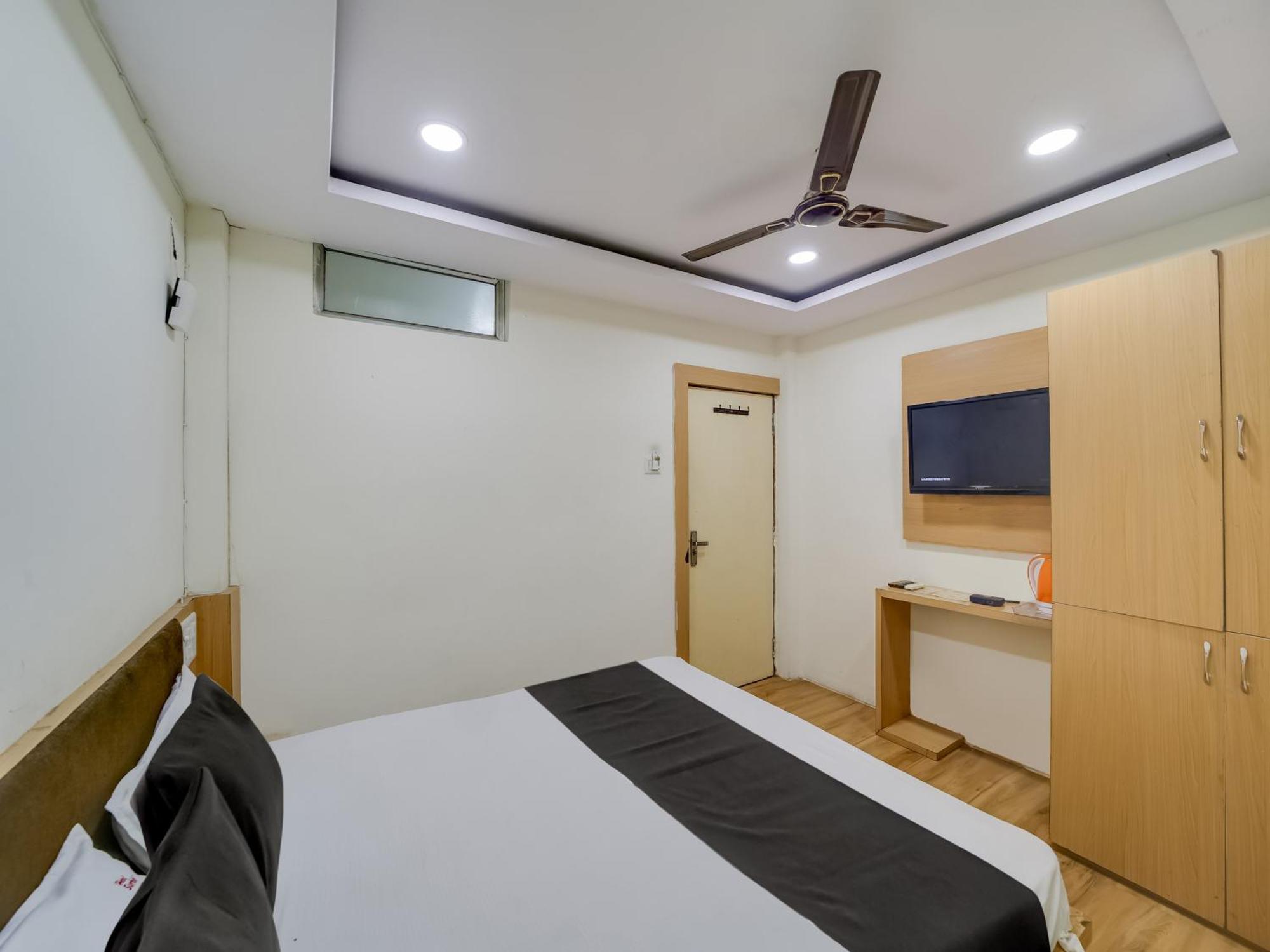 Super Hotel O The Surbhi Bhopal Exterior foto