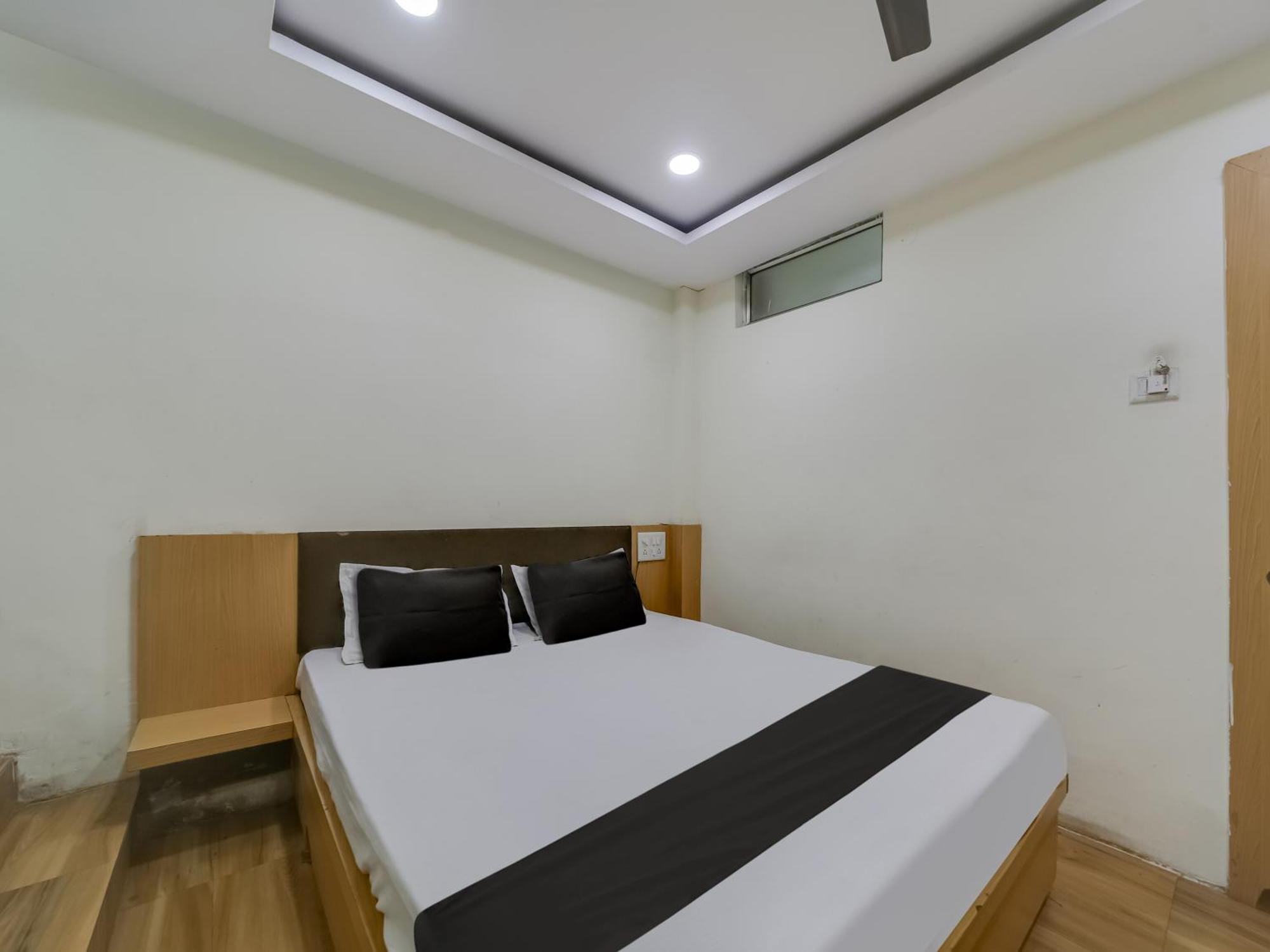 Super Hotel O The Surbhi Bhopal Exterior foto